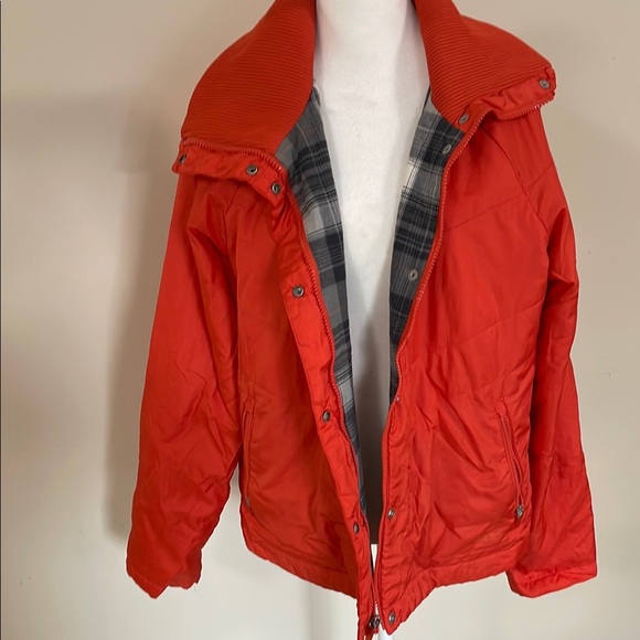 Vintage Nike Red Puffer Jacket Lightweight Relaxed Fit - Picture 4 of 6